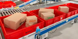 Afin que vous puissiez achever des projets existants ou commencer de nouveaux projets, nous proposons une large gamme de produits pour la fabrication de meubles ainsi que pour l’agencement de magasins et d’intérieurs.
