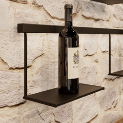 Relingsystem als Weinregal im Laden