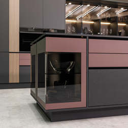 Meuble d'angle fermé dans un îlot de cuisine moderne avec Hettich Furnspin.