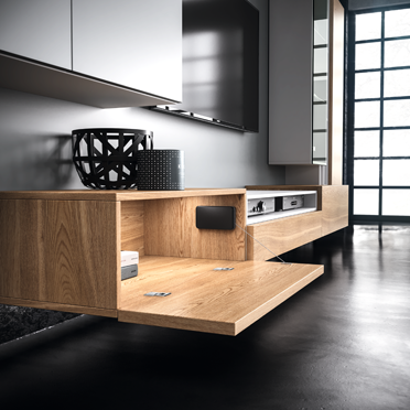 Woonkamer met hangende kast met klephouder Grass Kinvaro D-S.