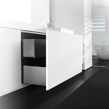 Productpresentatie van een Grass schuiflade in de badkamer